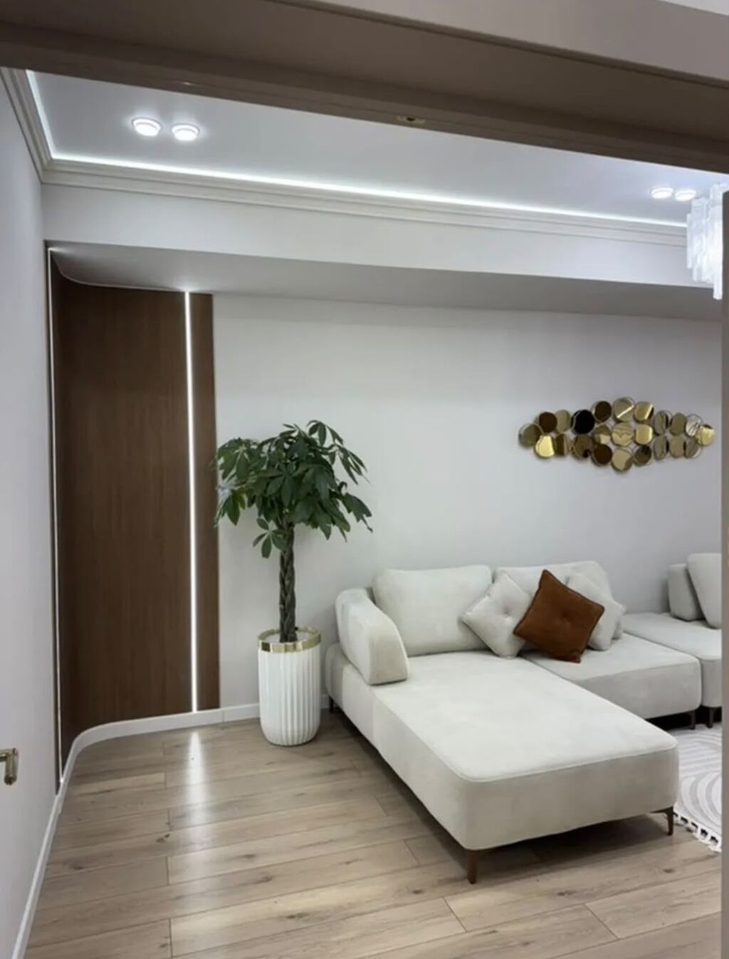 3 комнаты, 107 м², Асанбай мкр Элитка, 11 этаж, Дизайнерский ремонт: фото 2
