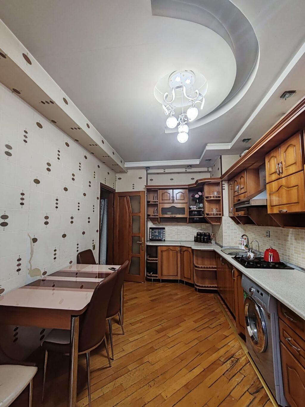 3 otaqlı, Yeni tikili, 120 kv. m