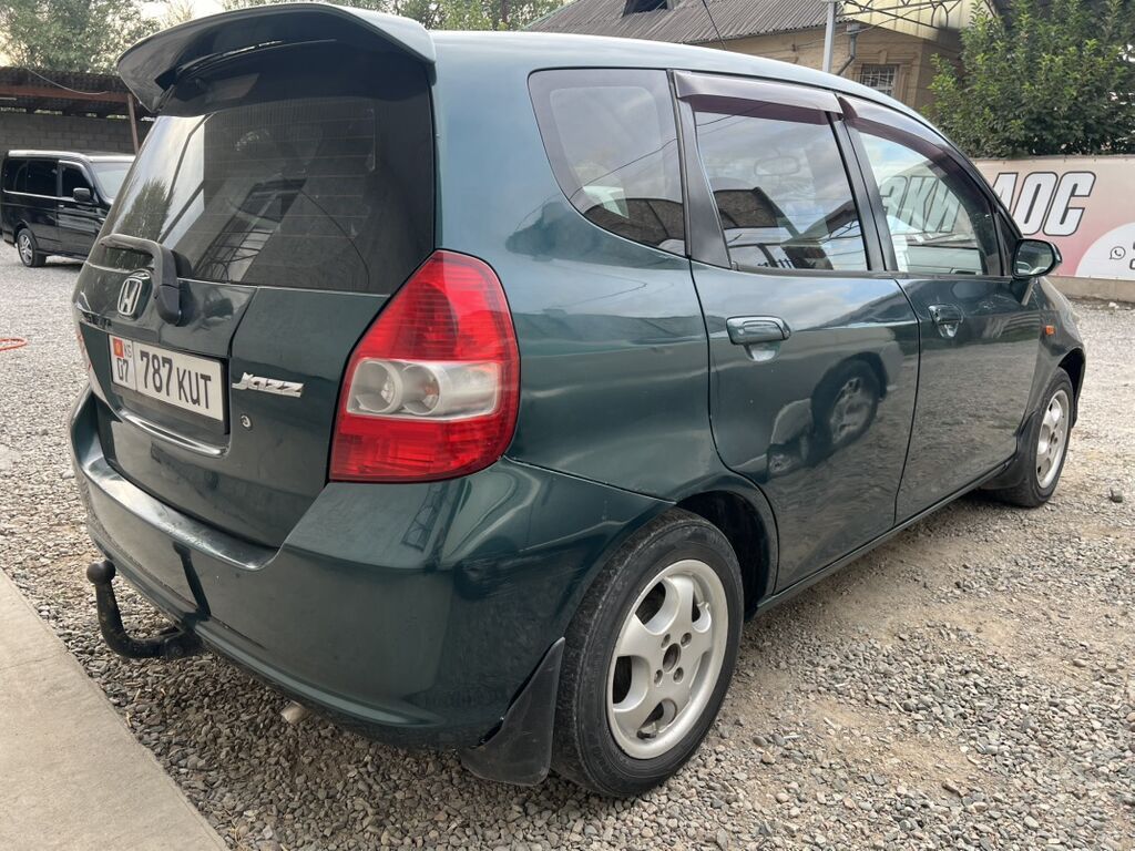 Honda Jazz: 2002 г., 1.4 л, Механика, Бензин, Хэтчбэк: фото 4