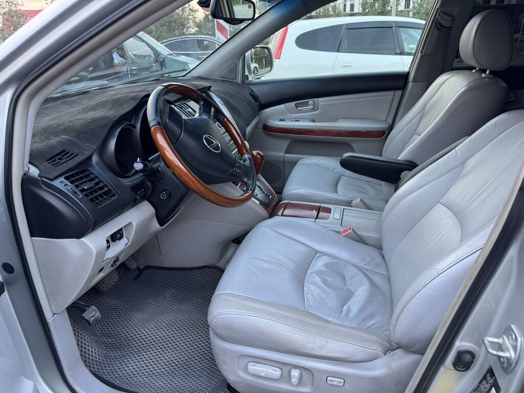 Lexus RX: 2004 г., 3.3 л, Бензин, Кроссовер: фото 8