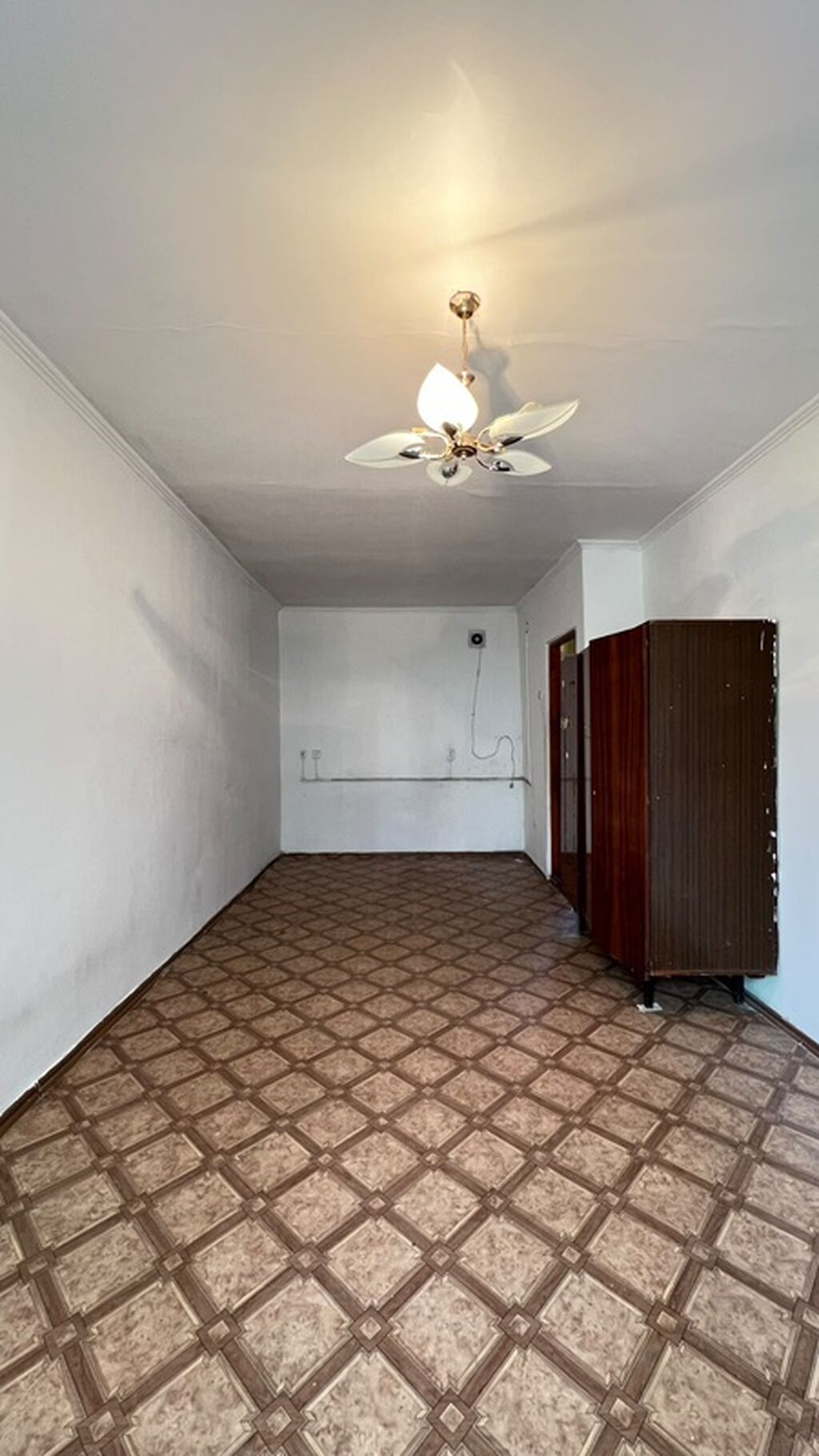 1 комната, 18 м², Гостиничный тип, 4 этаж, Старый ремонт: фото 3