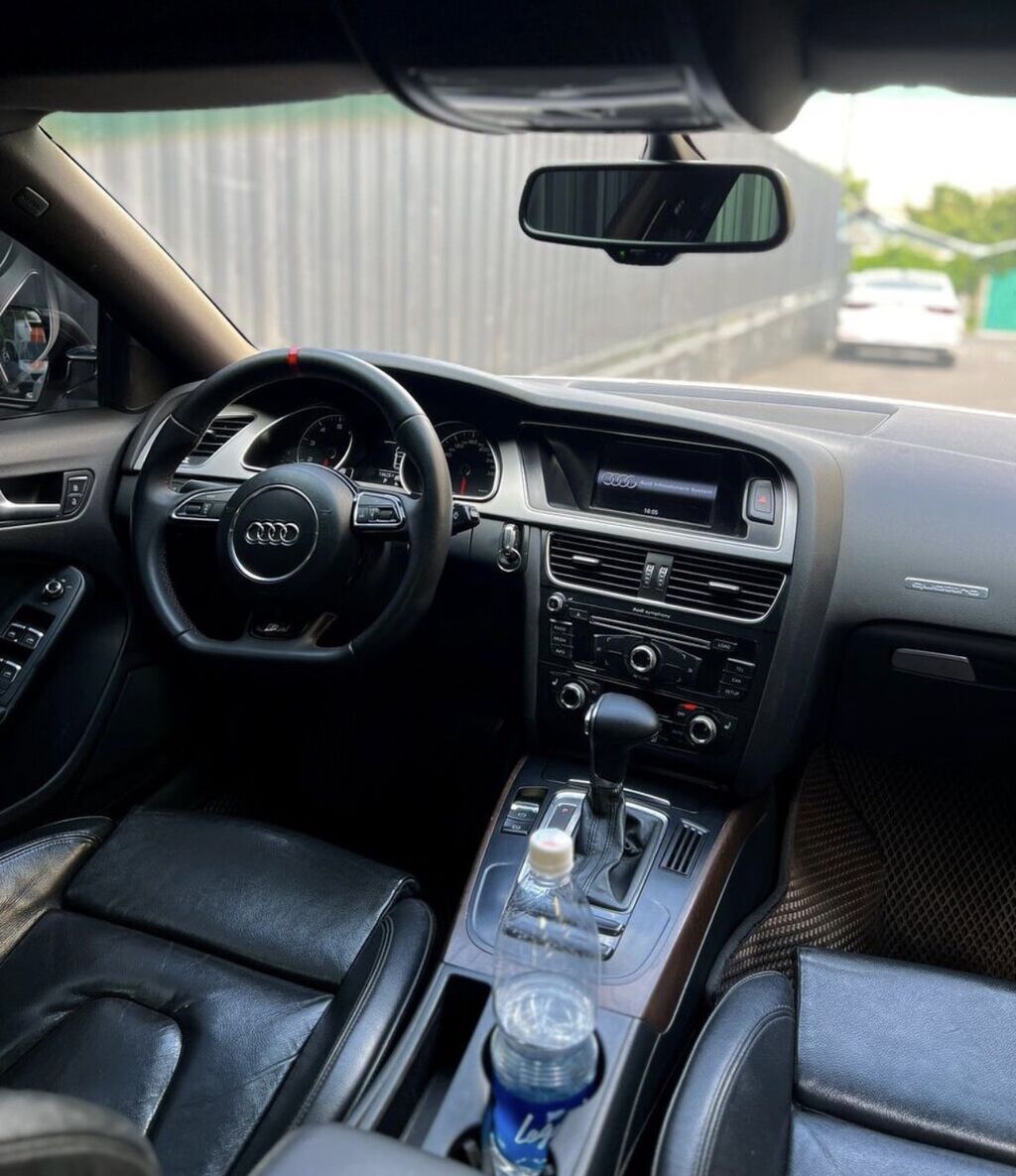 Audi A5: 2012 г., 3 л, Автомат, Бензин, Лифтбек: фото 5