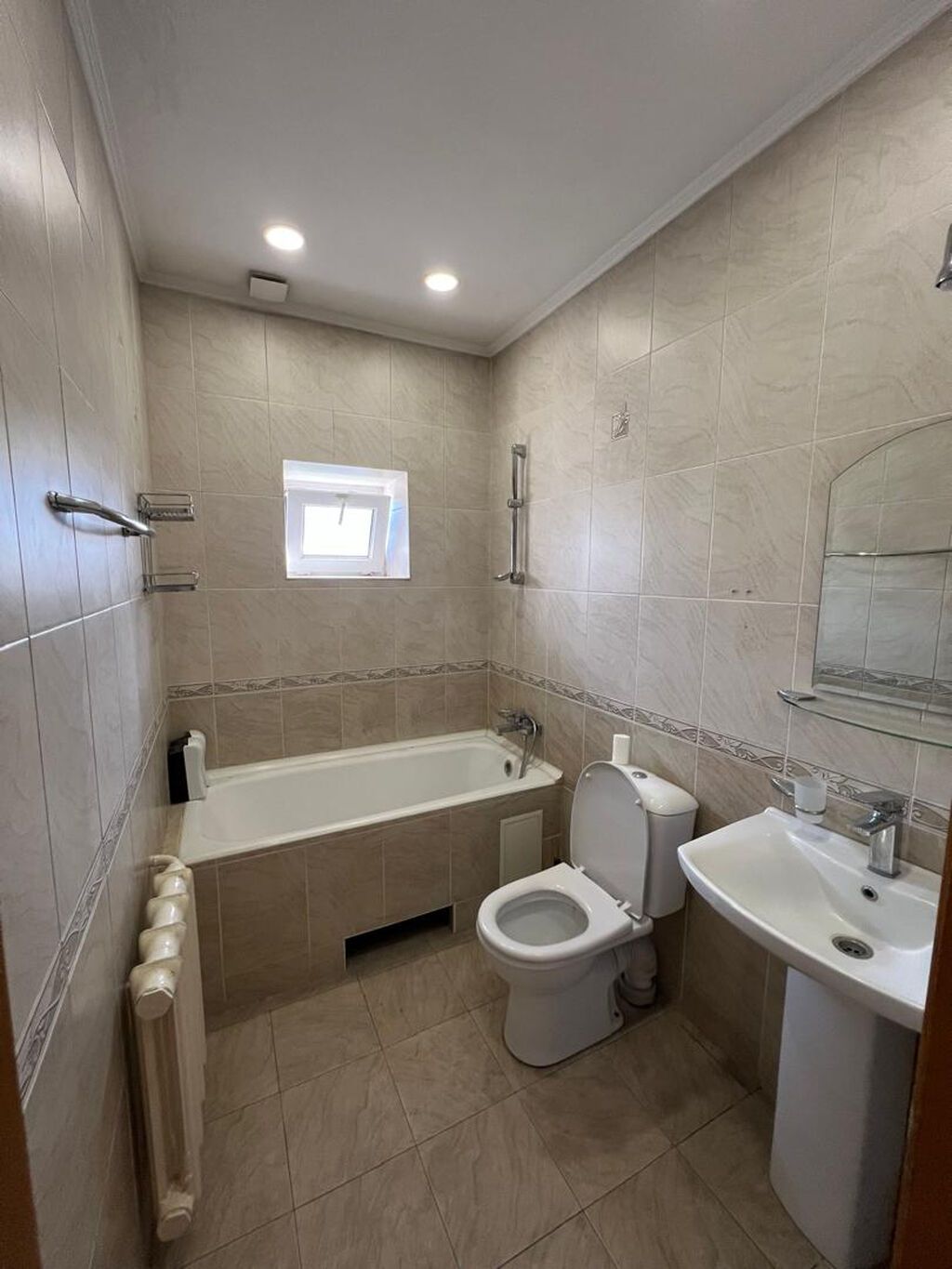 200 м², 7 комнат, Мед Академия, Без животных: фото 6