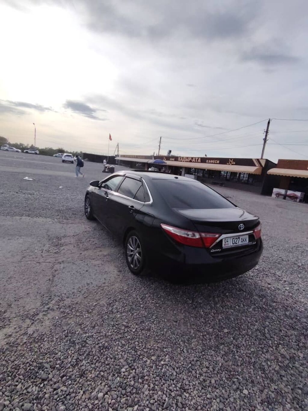 Toyota Camry: 2017 г., Гибрид, Седан: фото 4