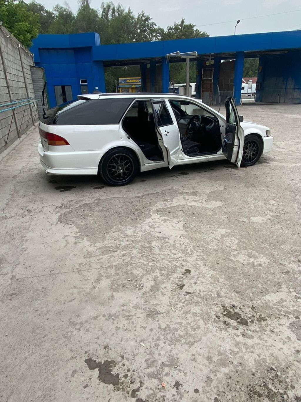 Honda Accord: 2000 г., 2.3 л, Автомат, Бензин, Универсал: фото 2