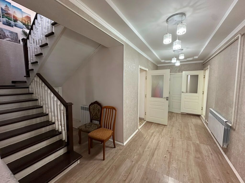 Продаю! Дом 180 кв.м 2 этажа 6 ком кирпич, 5сот, Ак Босого/Кирпичный: фото 4