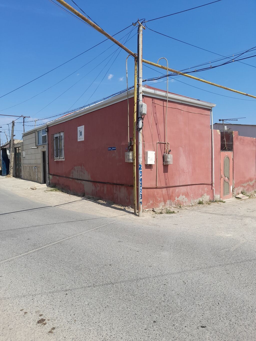 Binəqədi qəs. 2 otaqlı, 71 kv. m, Kredit var, Orta təmir
