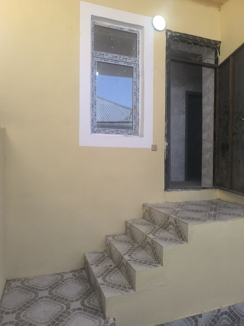 3 otaqlı, 70 kv. m, Yeni təmirli