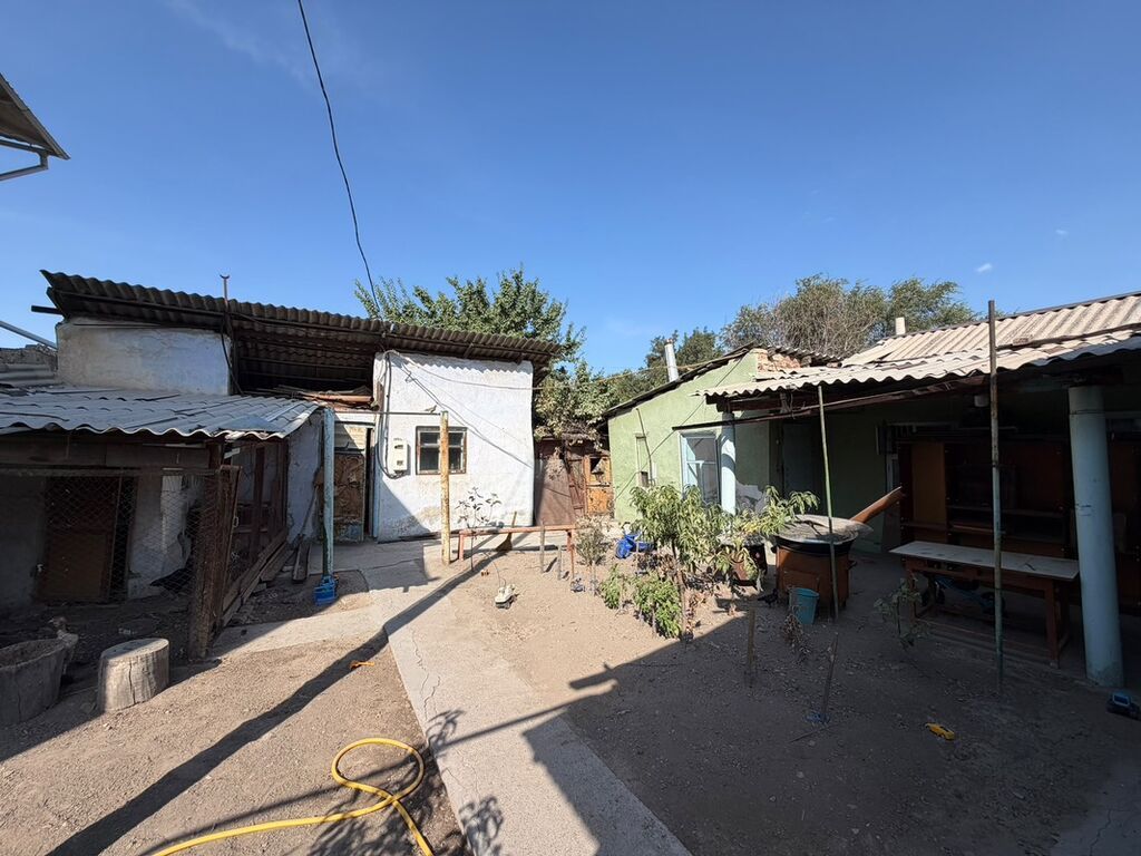 Продается полдома в Бишкеке, 81 м², участок 4 сотки: фото 2