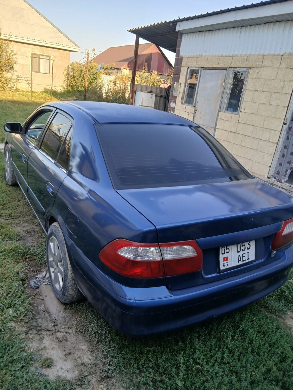 Mazda 626: 2000 г., Механика, Седан: фото 4