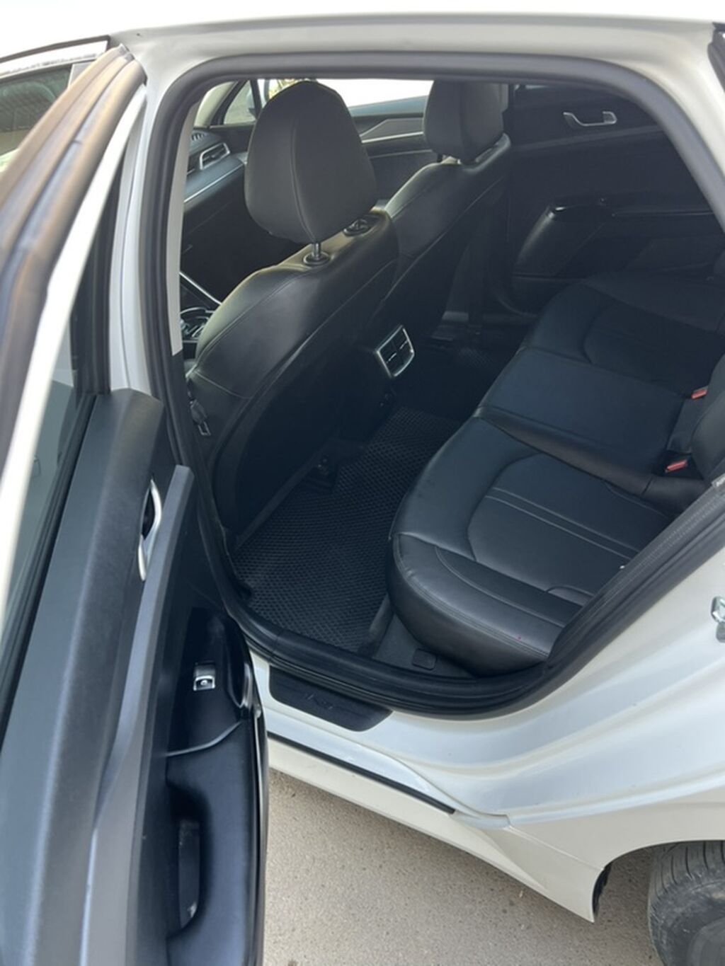 Kia K5: 2021 г., 2 л, Автомат, Газ, Лифтбек: фото 6
