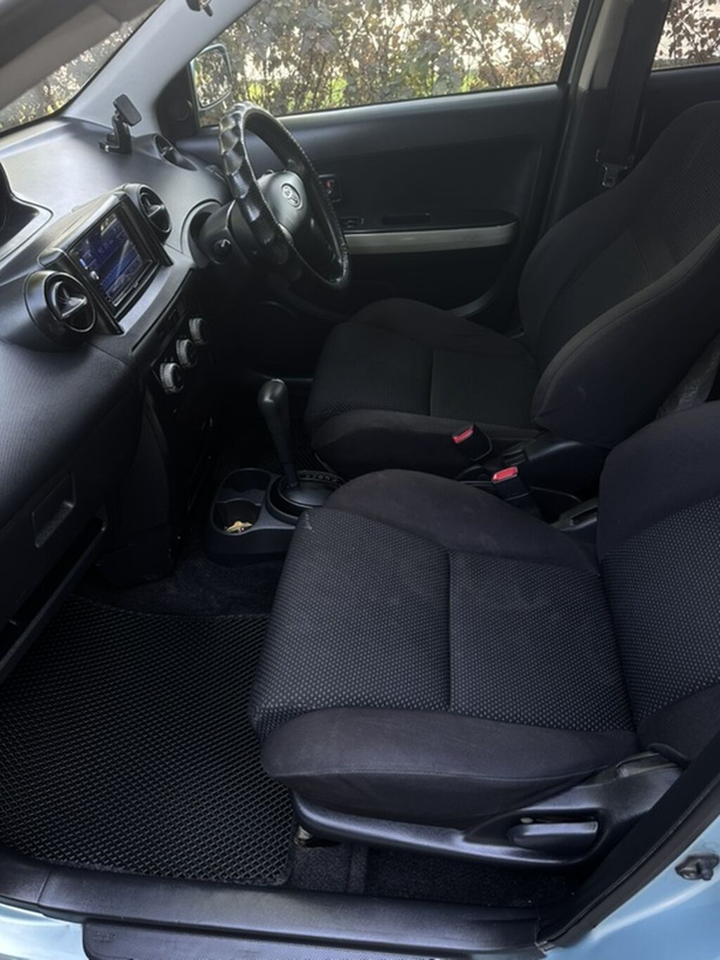 Toyota Ist: 2003 г., 1.5 л, Автомат, Бензин, Хэтчбэк: фото 6