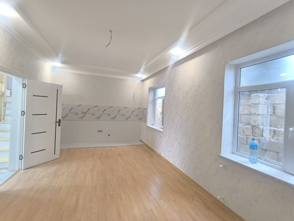 4 otaqlı, 100 kv. m, Yeni təmirli