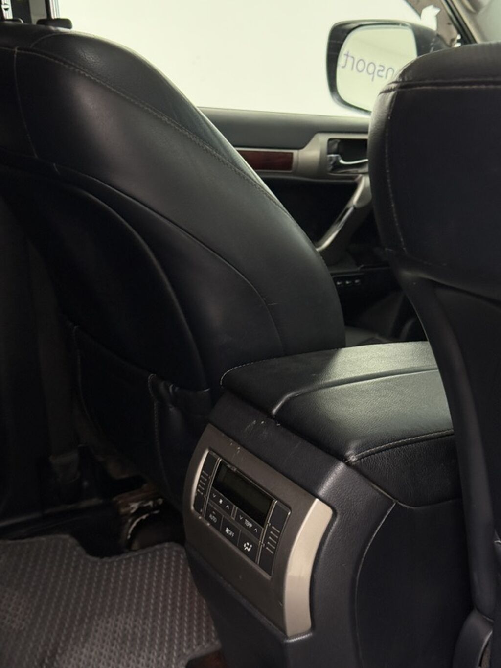 Lexus GX: 2010 г., 4.6 л, Автомат, Бензин, Внедорожник: фото 8