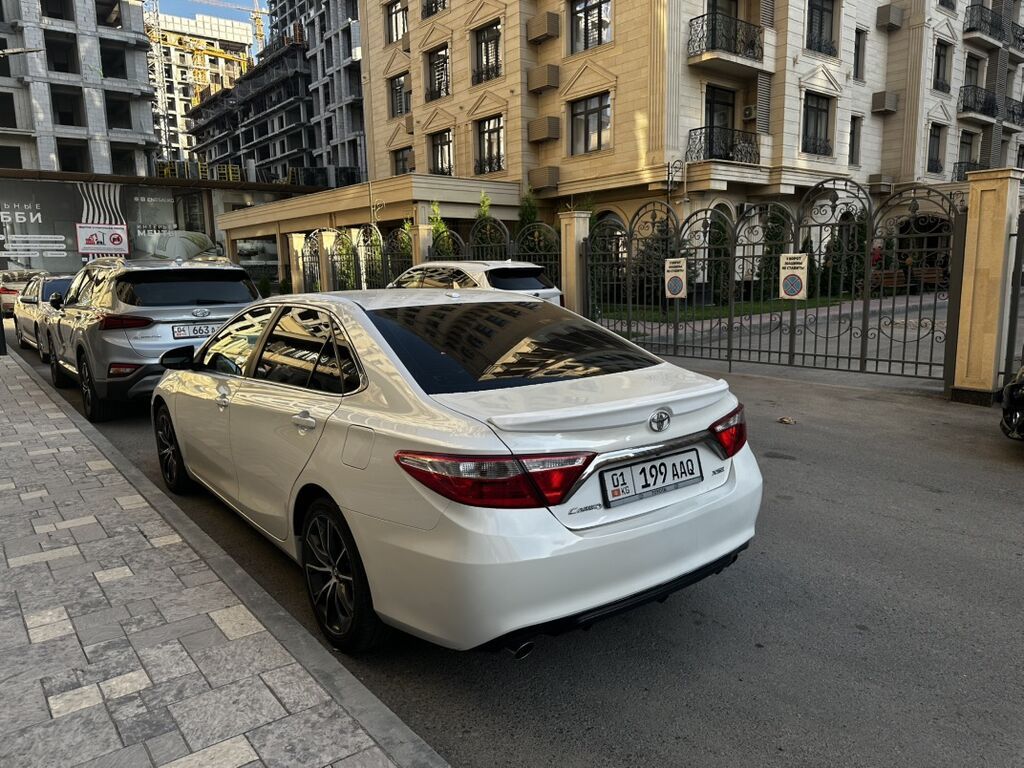 Toyota Camry: 2015 г., 3.5 л, Автомат, Бензин, Седан: фото 3