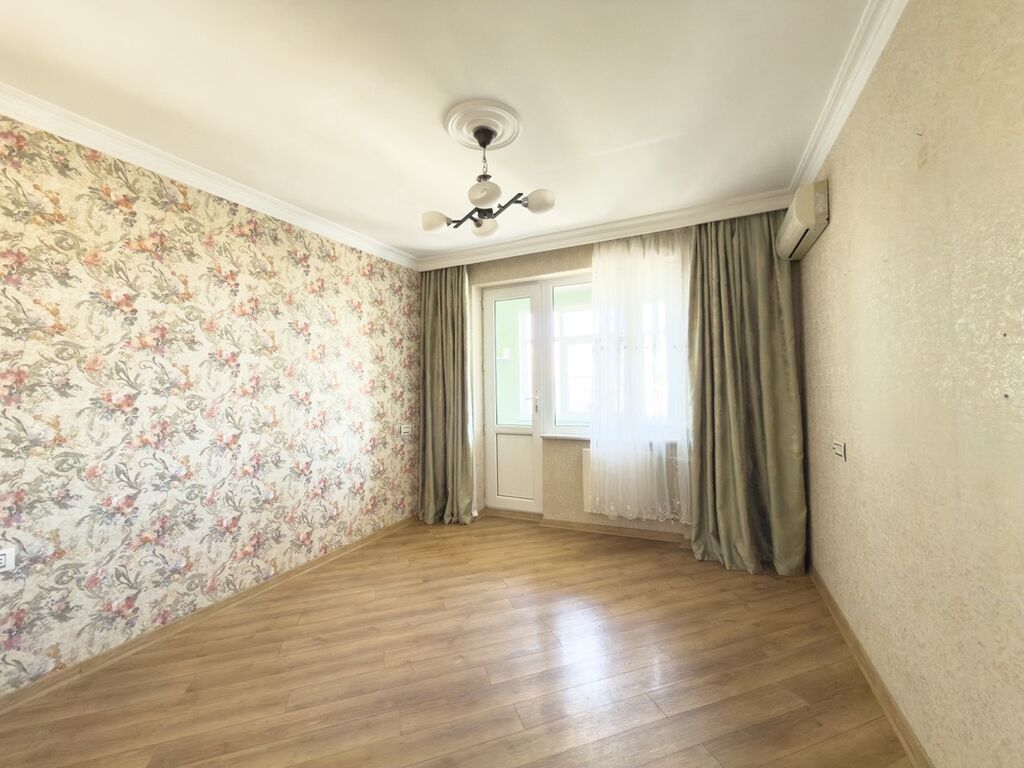 Bakı, 8-ci mikrorayon, 2 otaqlı, Köhnə tikili, m. Azadlıq Prospekti, 65 kv. m