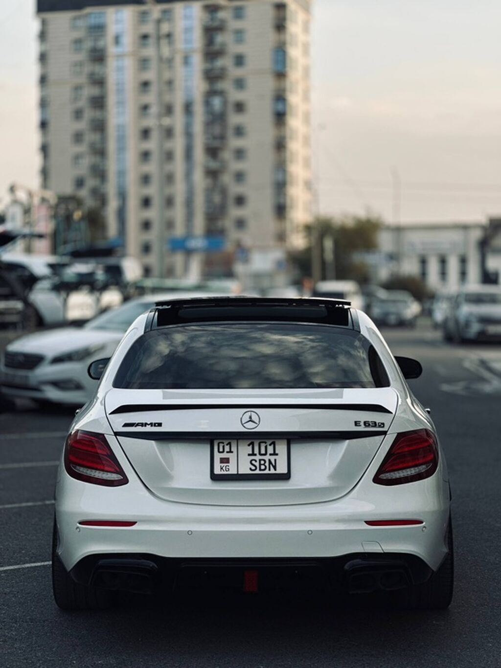 Mercedes-Benz E-класс AMG: 2018 г., 4 л, Автомат, Бензин, Седан: фото 8