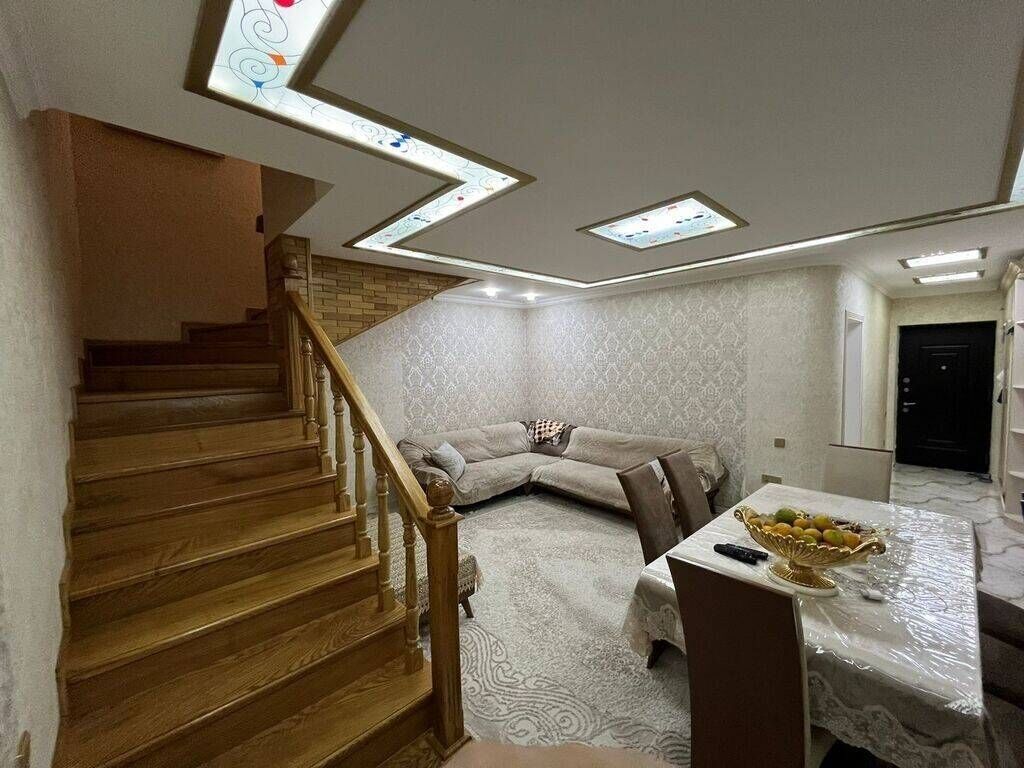 Binəqədi qəs. 4 otaqlı, 150 kv. m, Yeni təmirli