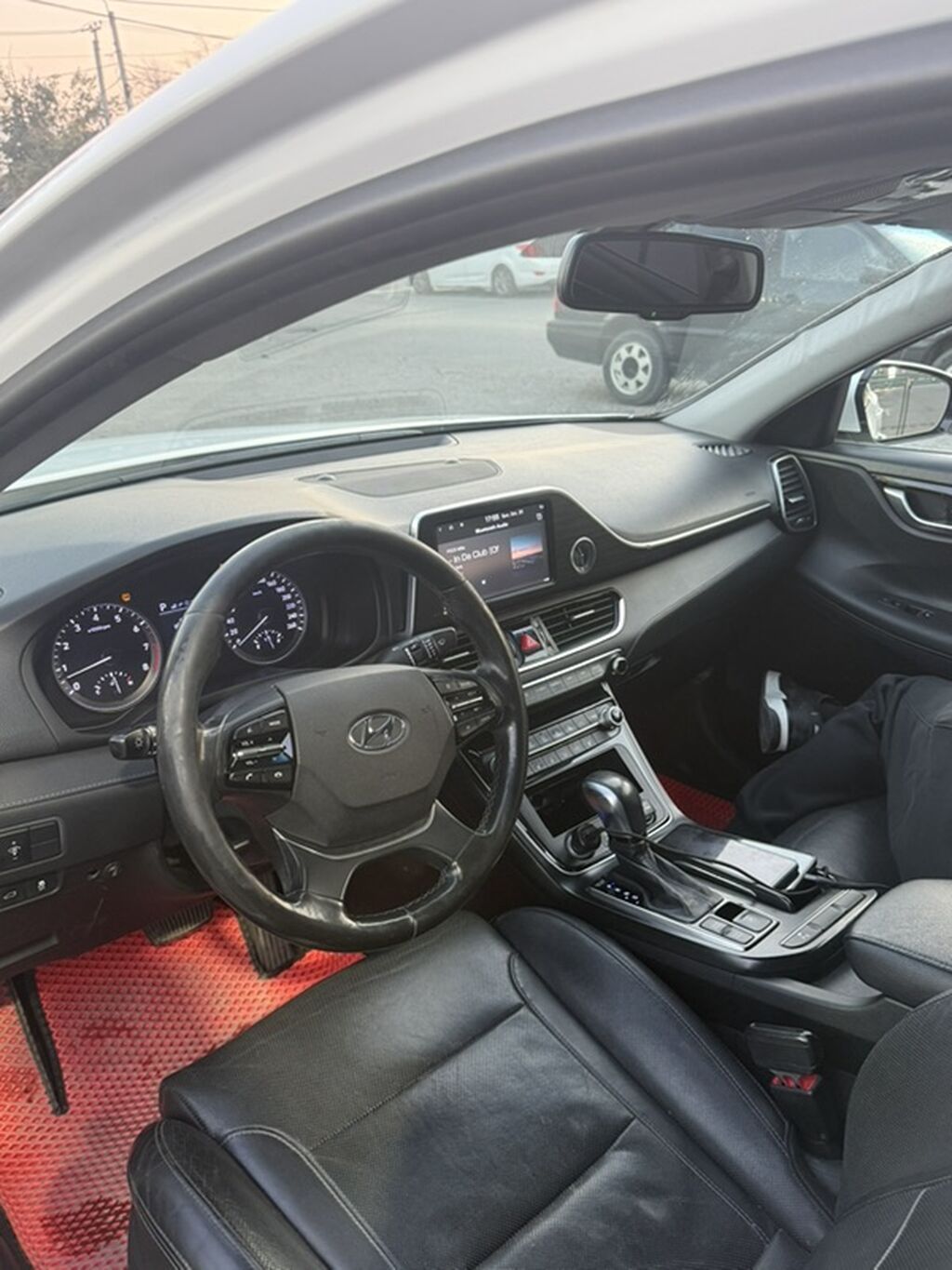 Hyundai Grandeur: 2017 г., 3 л, Автомат, Газ, Седан: фото 1