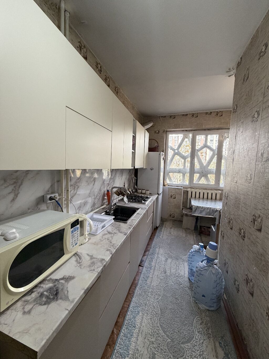 4 комнаты, 71 м², Аламедин-1 мкр 106 серия, 4 этаж, Старый ремонт