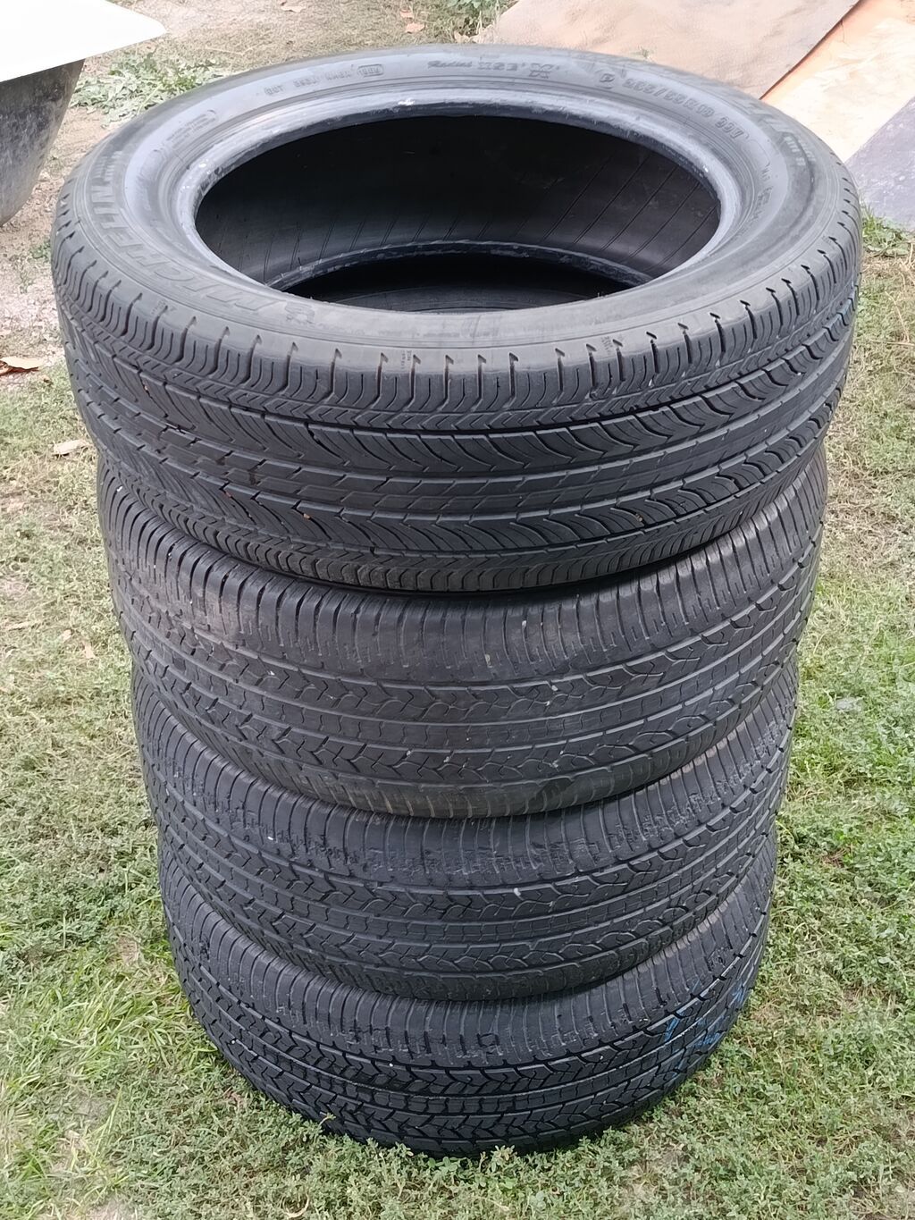Шины 235 / 55 / R 18, Всесезонная, Б/у, Комплект, Легковые, GoodYear: фото 1