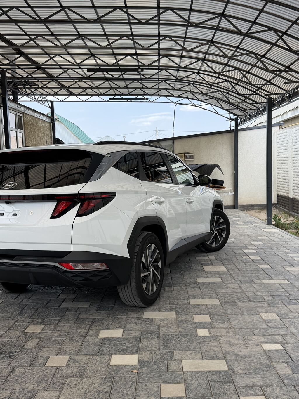 Hyundai Tucson: 2022 г., 2 л, Автомат, Дизель, Кроссовер: фото 4