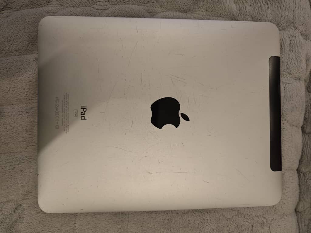 Продаю Apple iPad первого поколения (модель MC349NF) с 3G и Wi‑Fi: фото 4