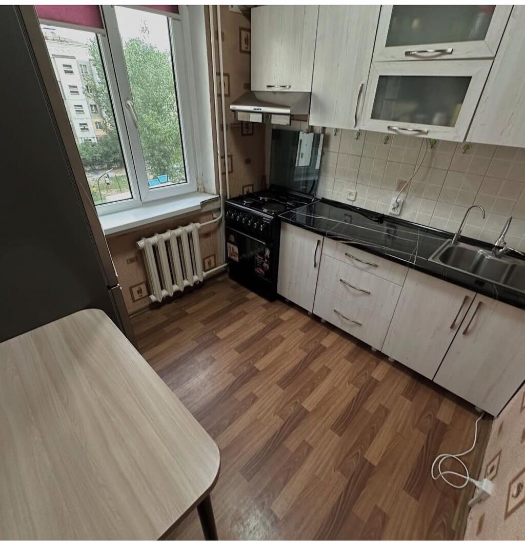 3 комнаты, 62 м², 12 мкр 105 серия, 4 этаж, Евроремонт: фото 2