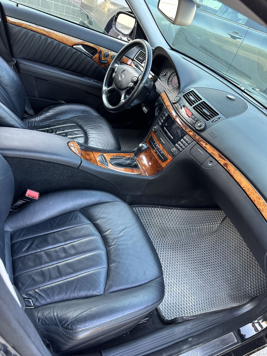 Mercedes-Benz E-Class: 2007 г., 3 л, Автомат, Бензин, Седан: фото 6