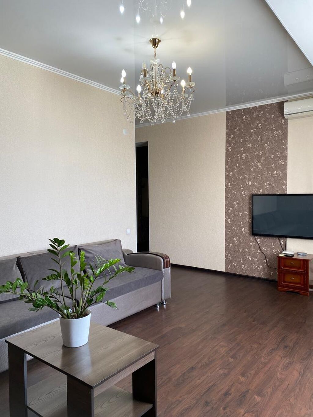 2 комнаты, 65 м², Золотой квадрат Элитка, 5 этаж, Евроремонт: фото 2