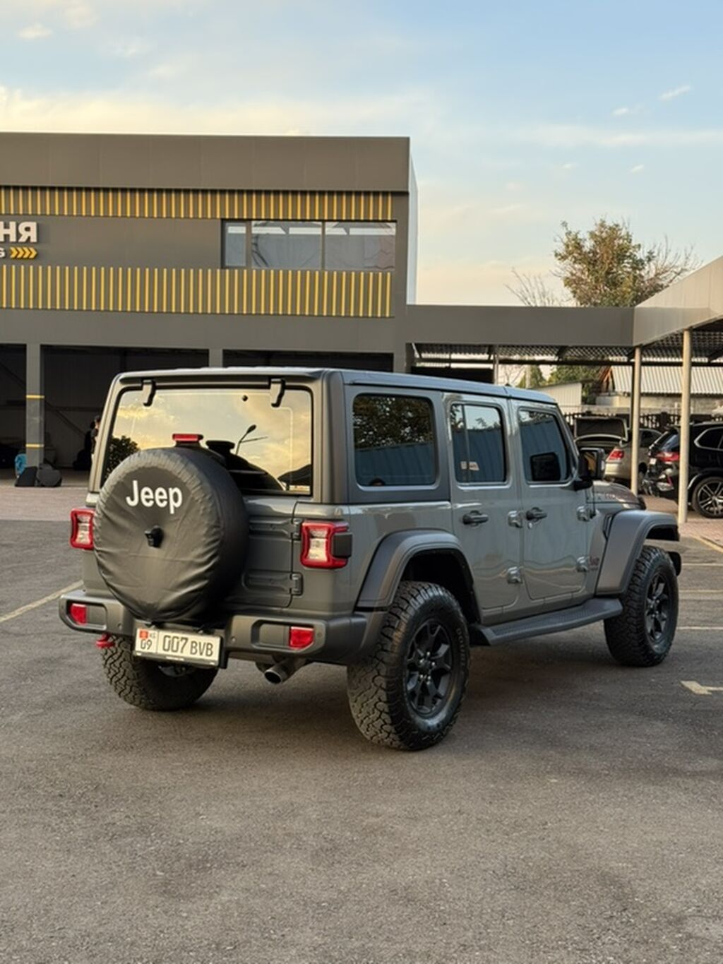 Jeep Wrangler: 2022 г., 2 л, Автомат, Бензин, Внедорожник: фото 5