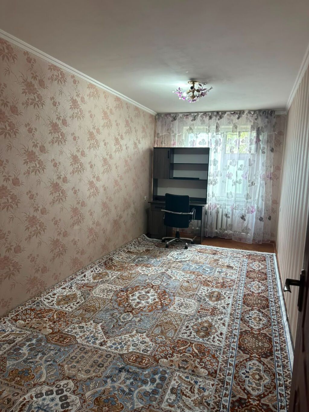 3 комнаты, 58 м², 1000 мелочей (Карпинка) 104 серия, 4 этаж, Косметический ремонт: фото 3