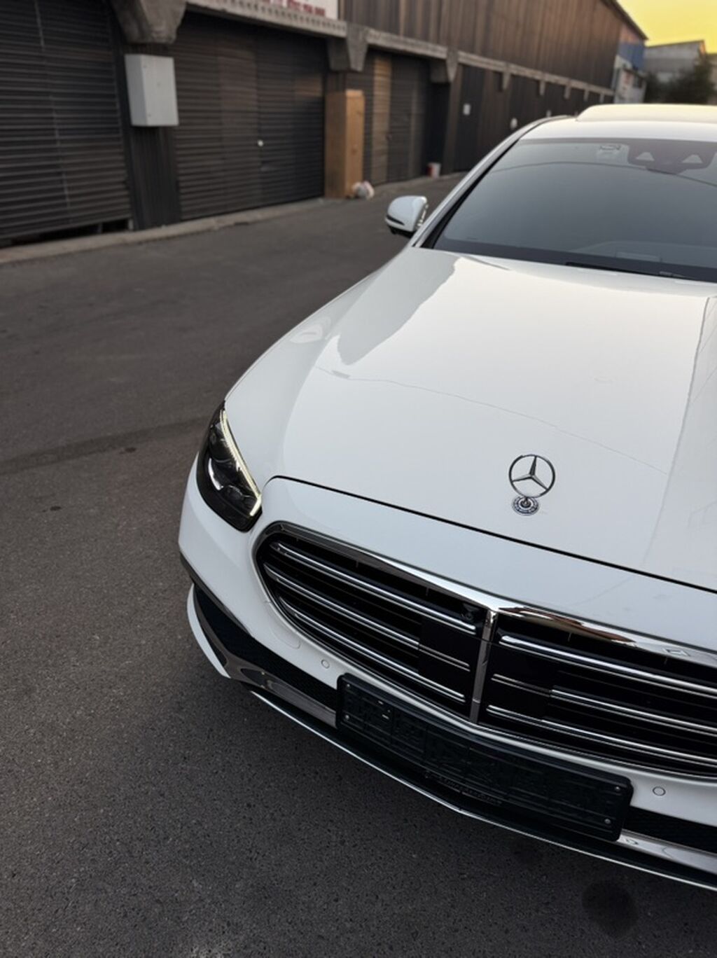 Mercedes-Benz E-Class: 2021 г., 2 л, Автомат, Электромобиль, Седан: фото 6