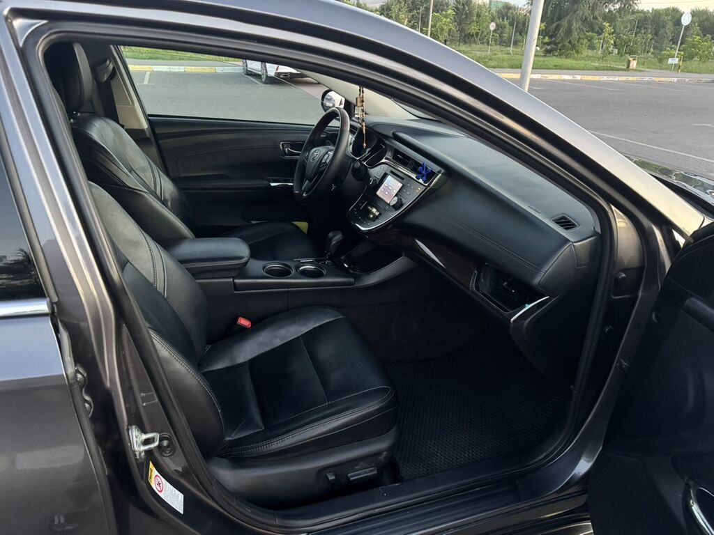 Toyota Avalon Hybrid 2013, седан, 2.5 л: фото 5
