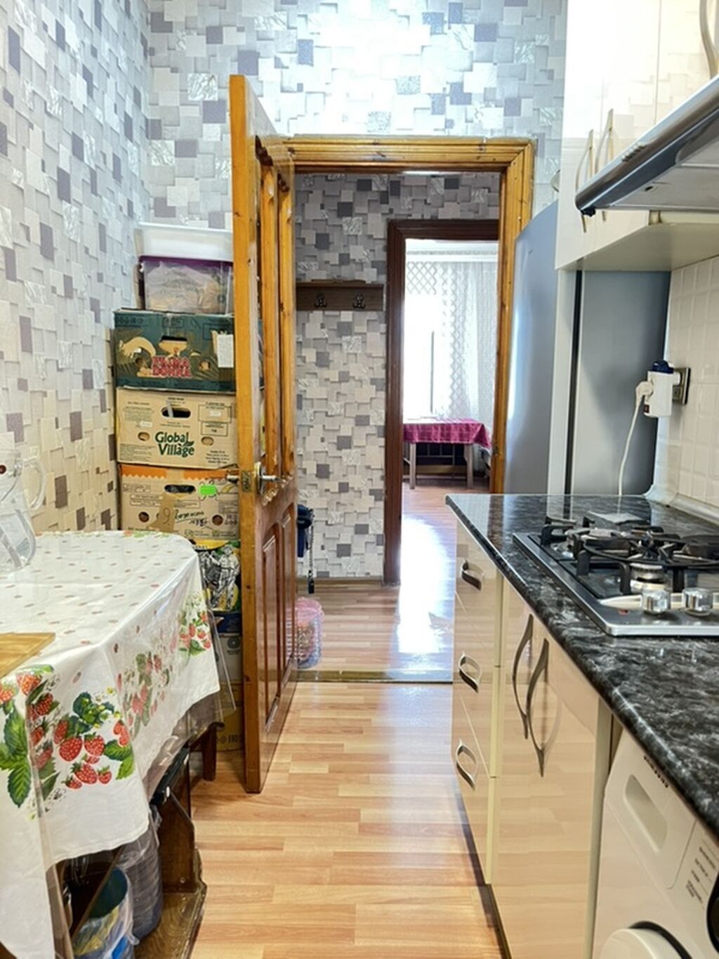 Bakı, 2 otaqlı, Köhnə tikili, m. Qara Qarayev, 45 kv. m
