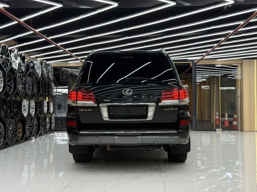 Lexus LX: 2012 г., 5.7 л, Бензин, Внедорожник: фото 4