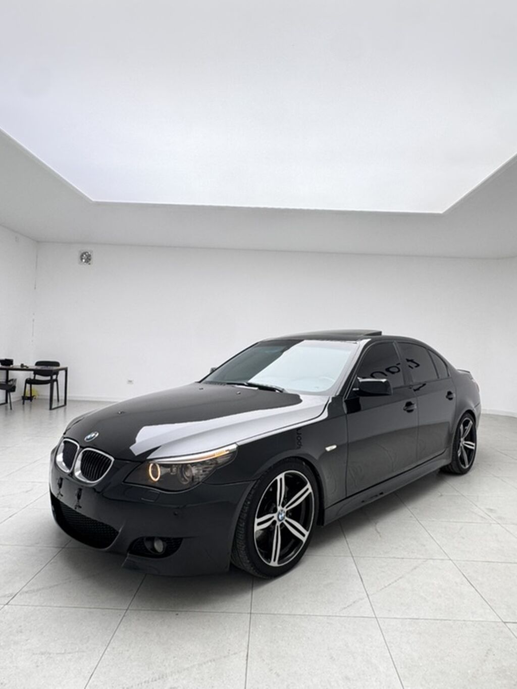 BMW 5 series: 2008 г., 3 л, Автомат, Бензин, Седан: фото 3