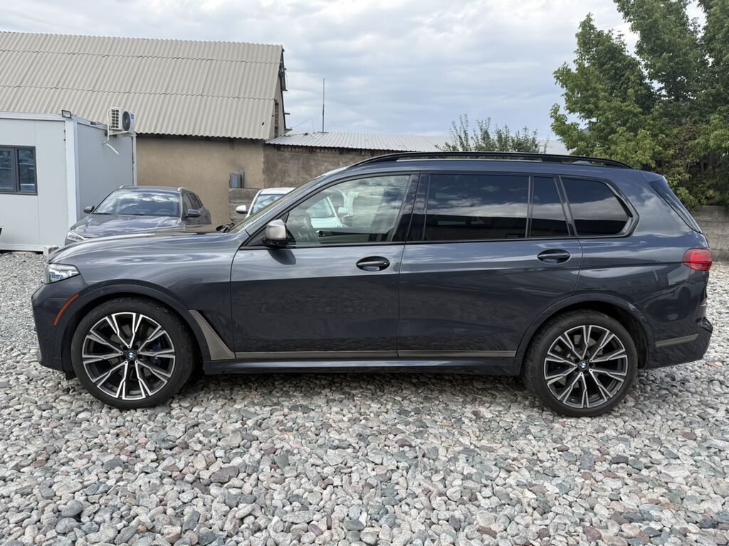 BMW X7: 2020 г., 4.4 л, Автомат, Бензин, Кроссовер: фото 2