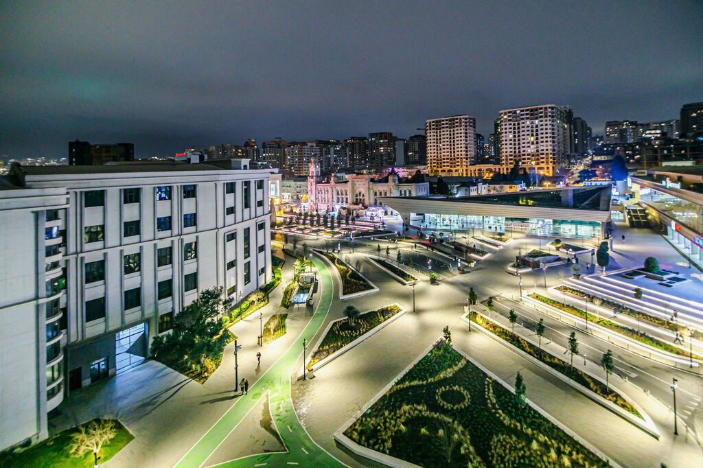 28 Mayda 3 otaqlı yeni tikili mənzil kirayə verilir, 140 m², 1 500 AZN/ay, şəkil 2 / 12