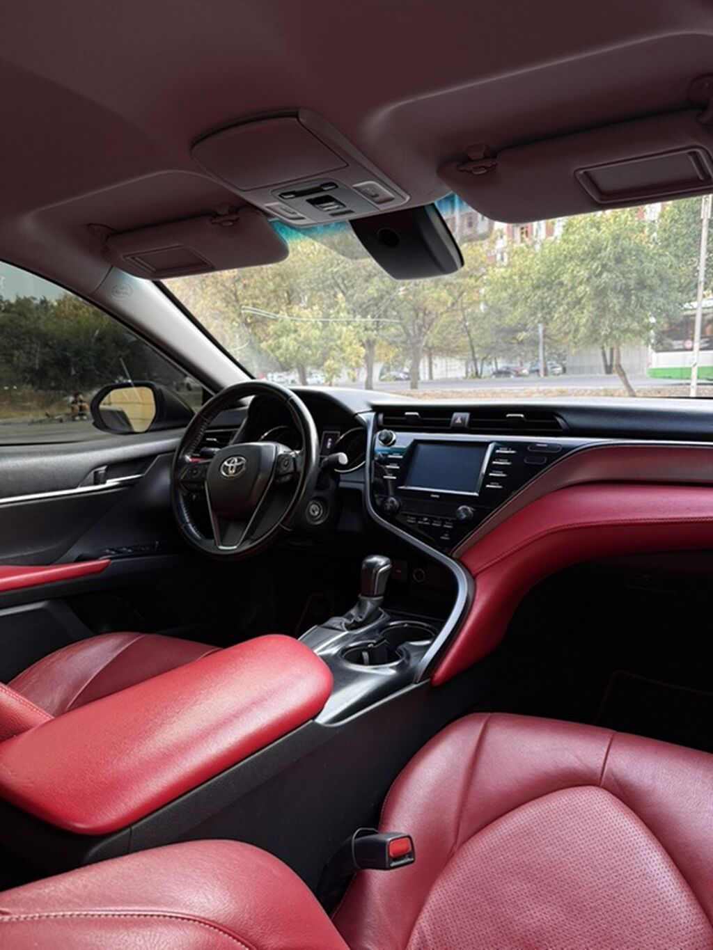 Toyota Camry: 2020 г., 2.5 л, Автомат, Бензин, Седан: фото 5