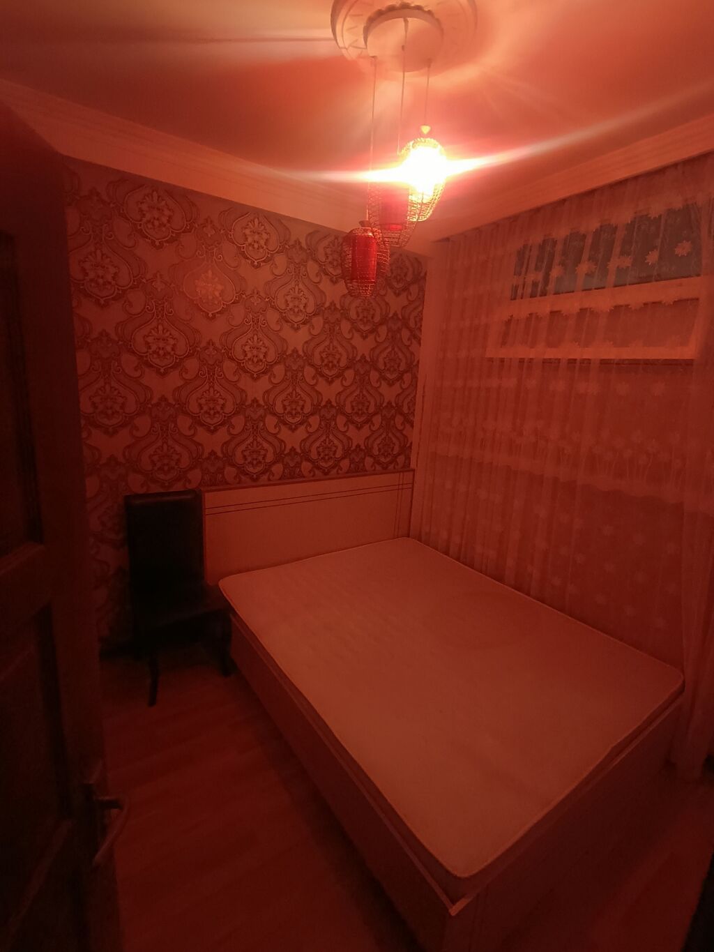 Tam mebellı 1 otaqlı mənzil (studia tipli zaldan mətbəxə açılan