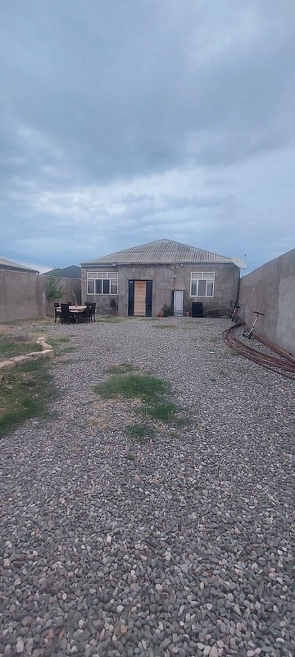 4 otaqlı, 100 kv. m, Yeni təmirli