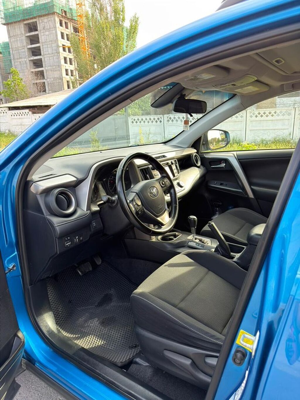 Toyota RAV4: 2017 г., 2.5 л, Автомат, Бензин, Кроссовер: фото 8