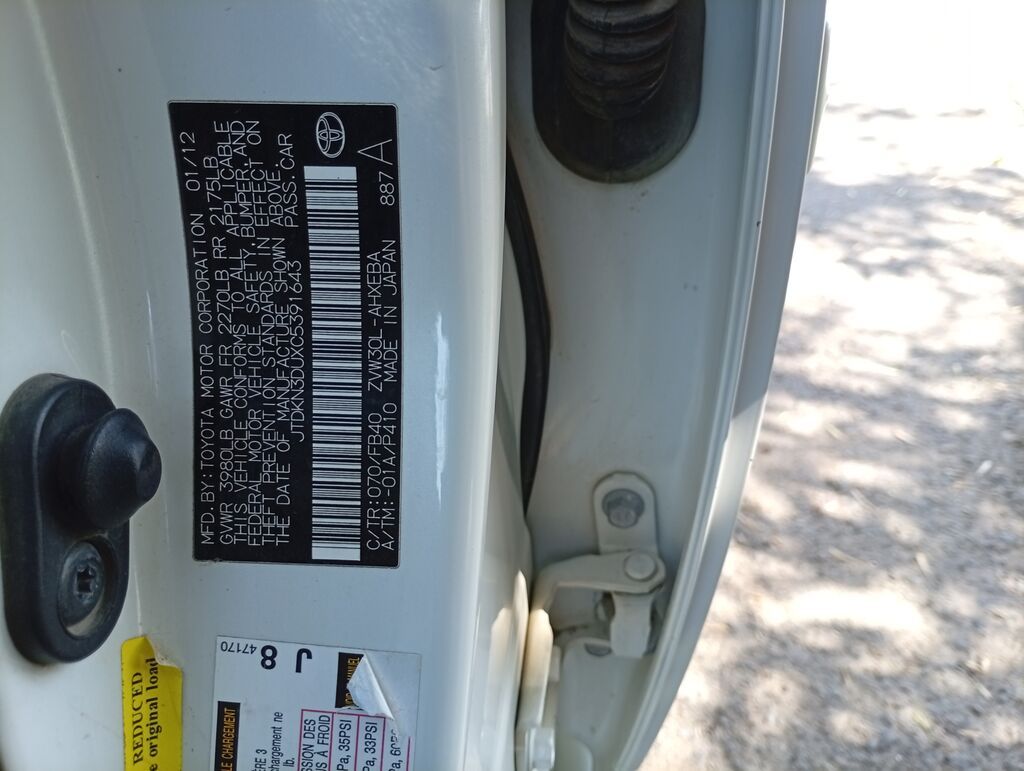 Toyota Prius: 2012 г., 1.8 л, Автомат, Гибрид, Хэтчбэк: фото 7