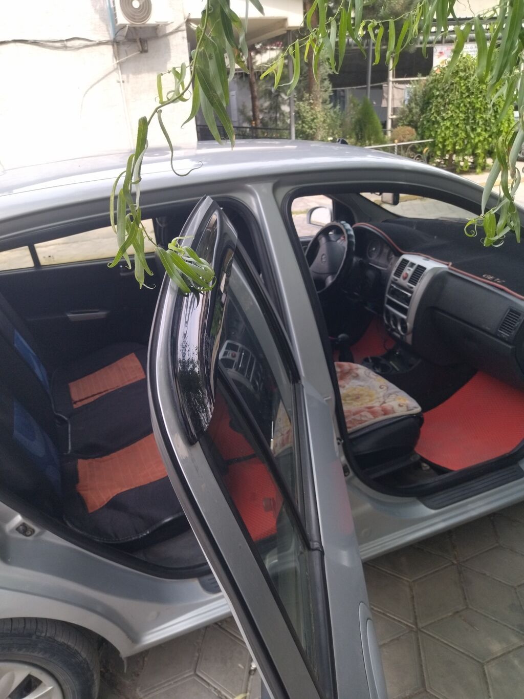 Hyundai Getz: 2006 г., 1.1 л, Механика, Хэтчбэк: фото 3
