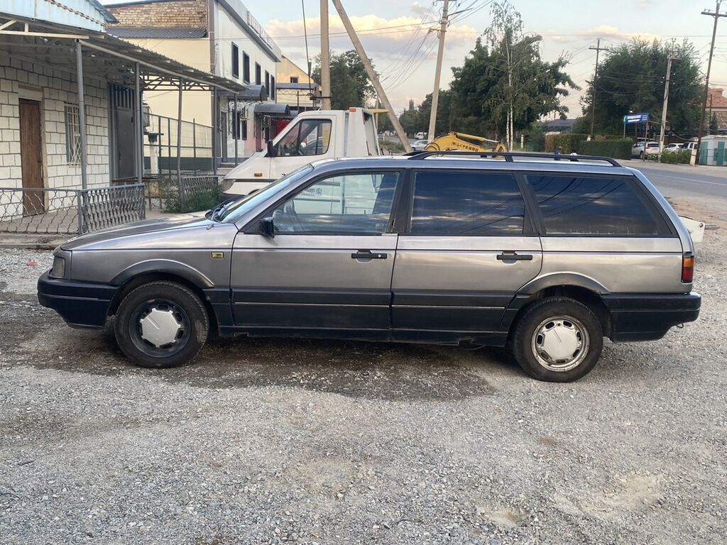 Volkswagen Passat Variant: 1989 г., 1.8 л, Механика, Бензин, Универсал: фото 3