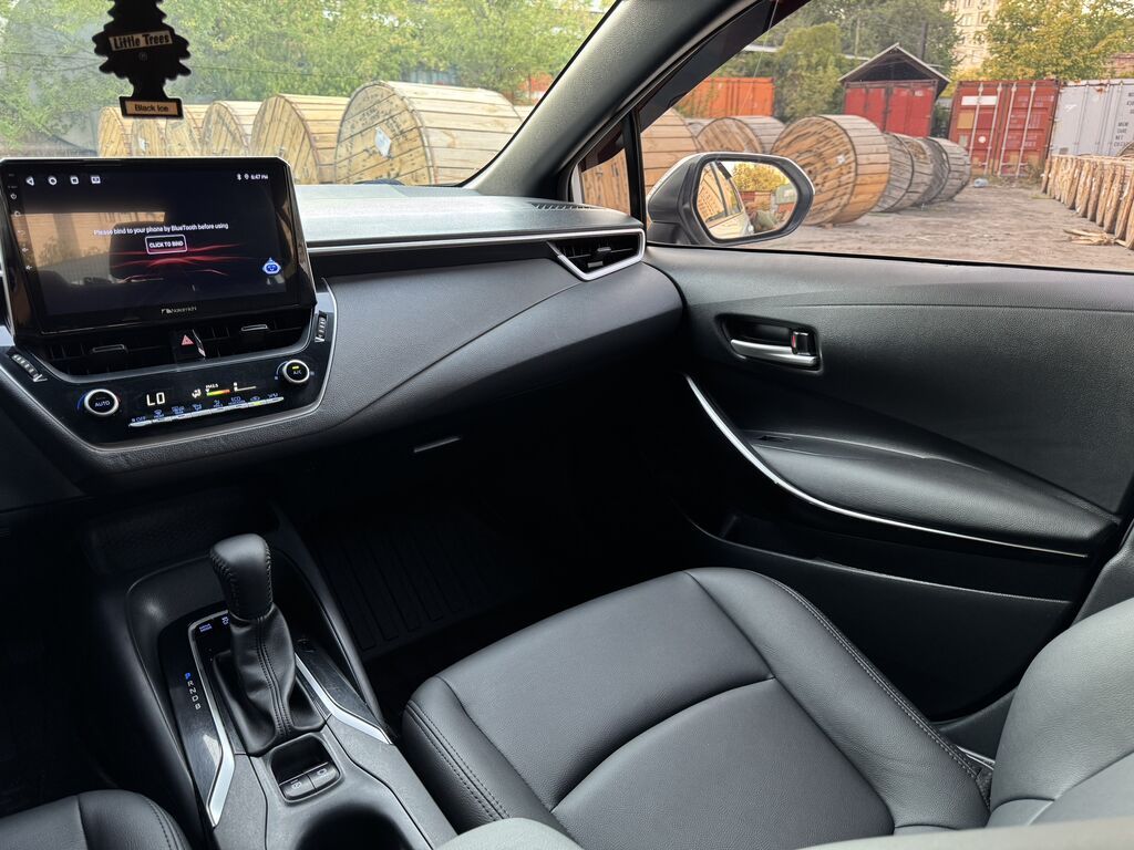 Toyota Corolla: 2019 г., 1.8 л, Вариатор, Гибрид, Седан: фото 6