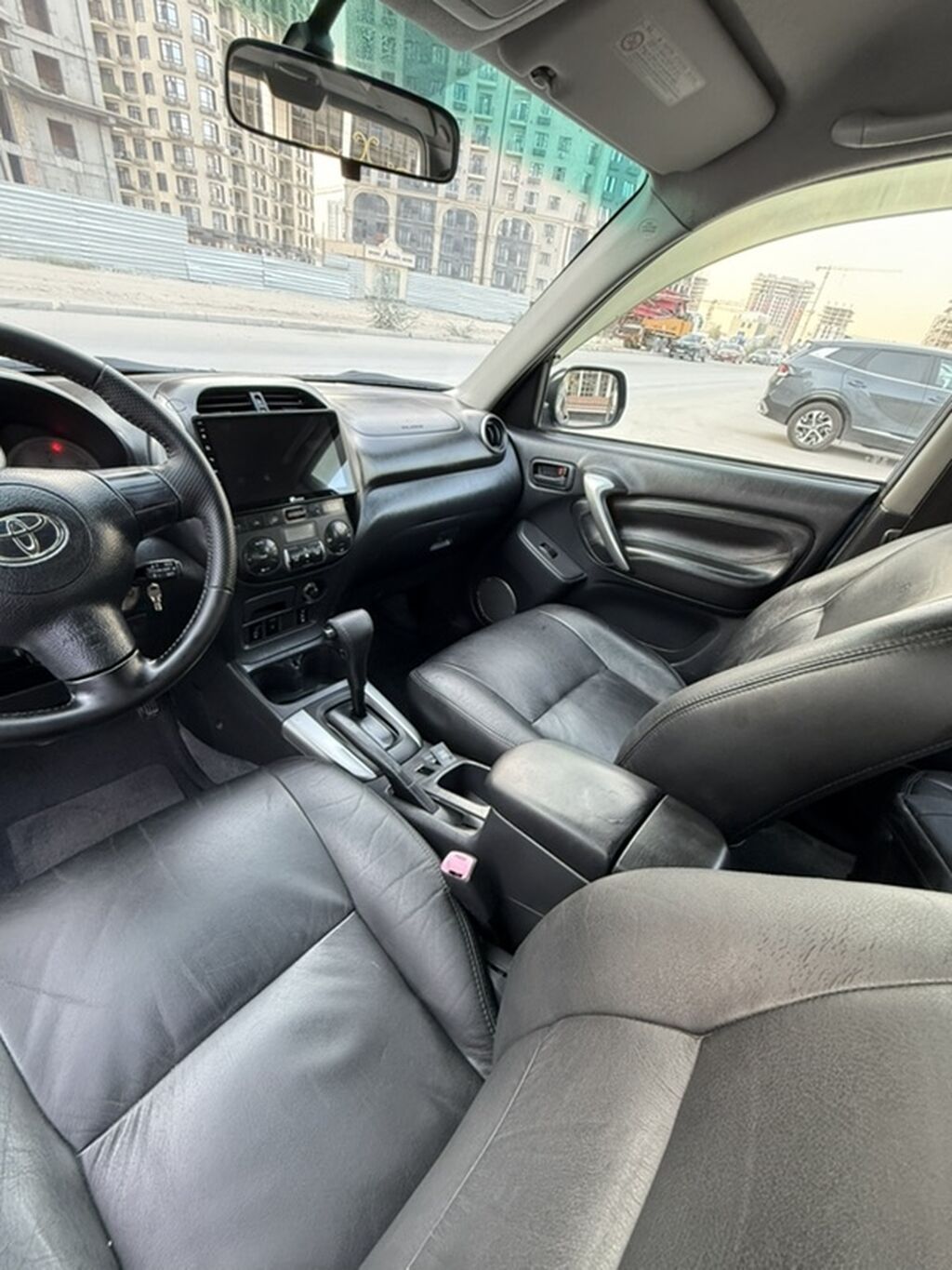 Toyota RAV4: 2005 г., 2 л, Автомат, Газ, Кроссовер: фото 6