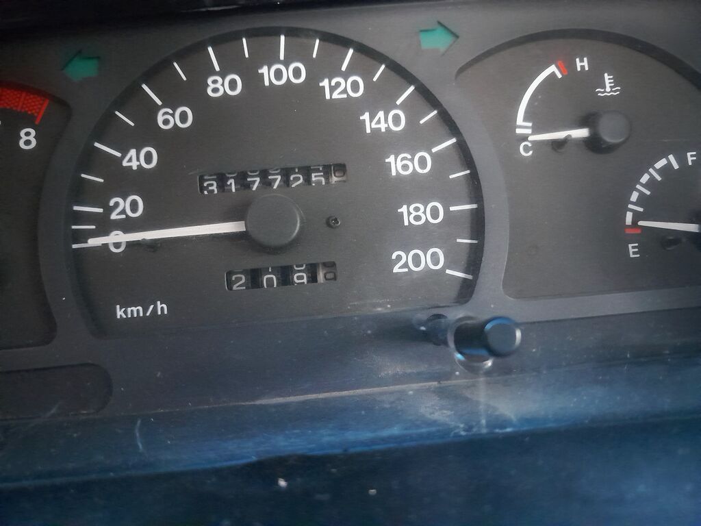 Daewoo Nexia: 2007 г., Седан: фото 5
