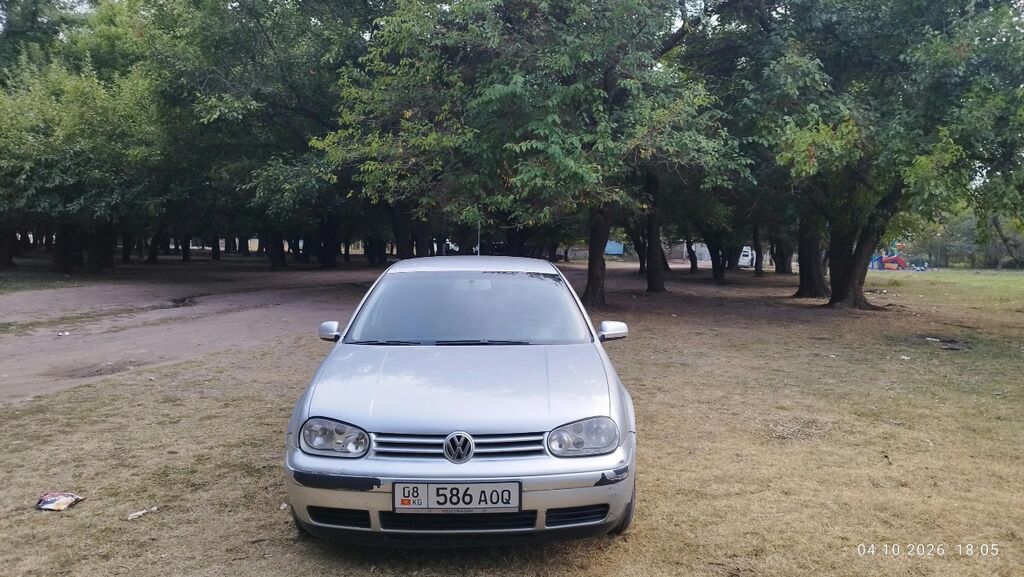 Volkswagen Golf: 2003 г., 1.6 л, Механика, Хэтчбэк: фото 7